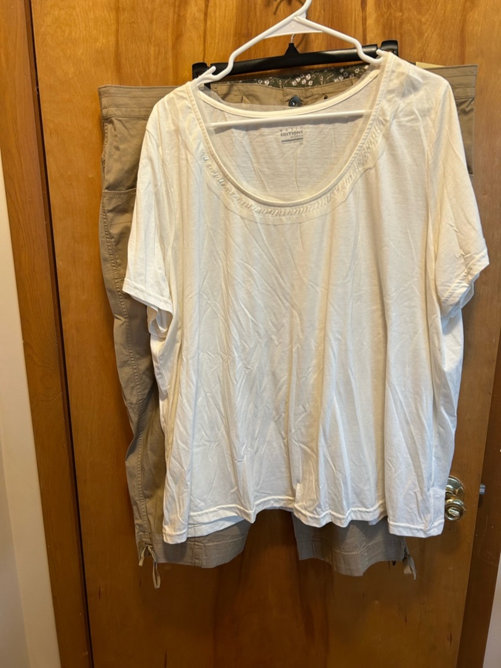 Women's Scoop Neck Short Sleeve Top - cream color and khaki capris